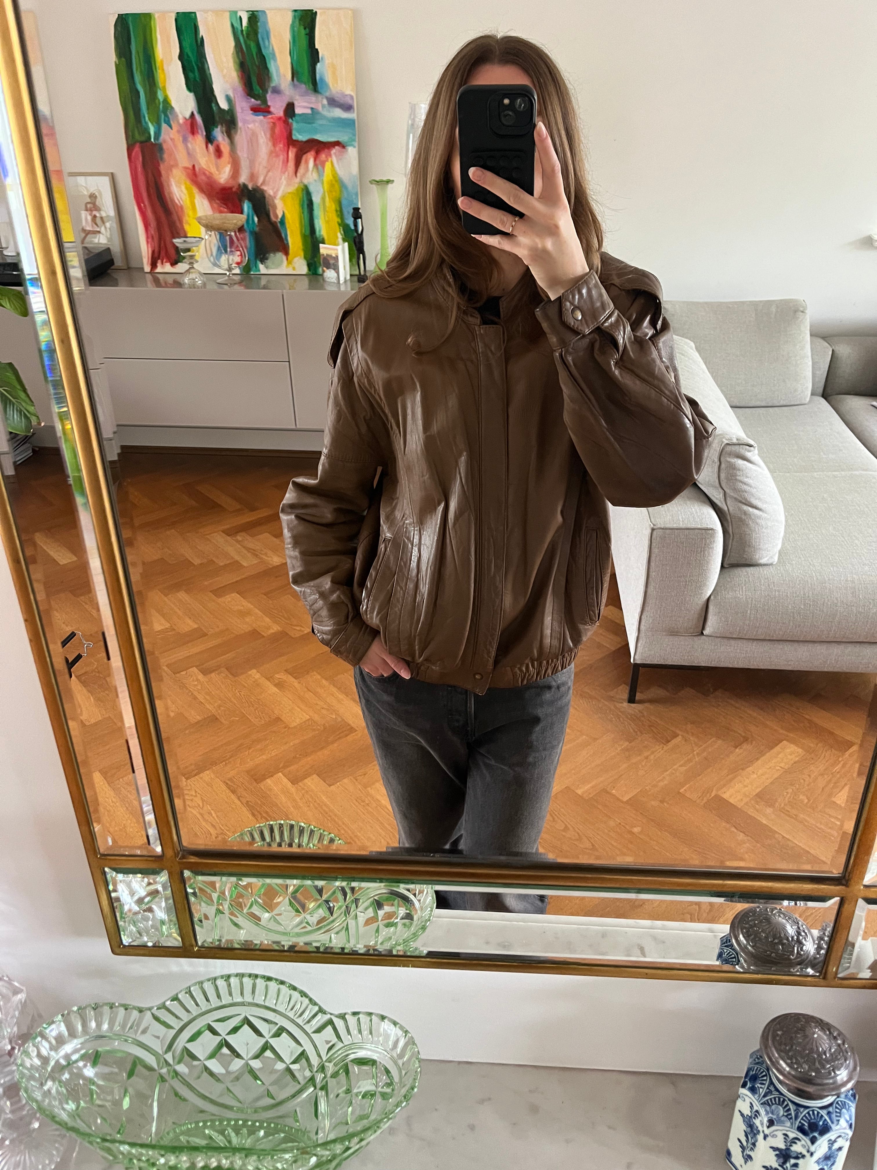 BROWN LEATHER JACKET